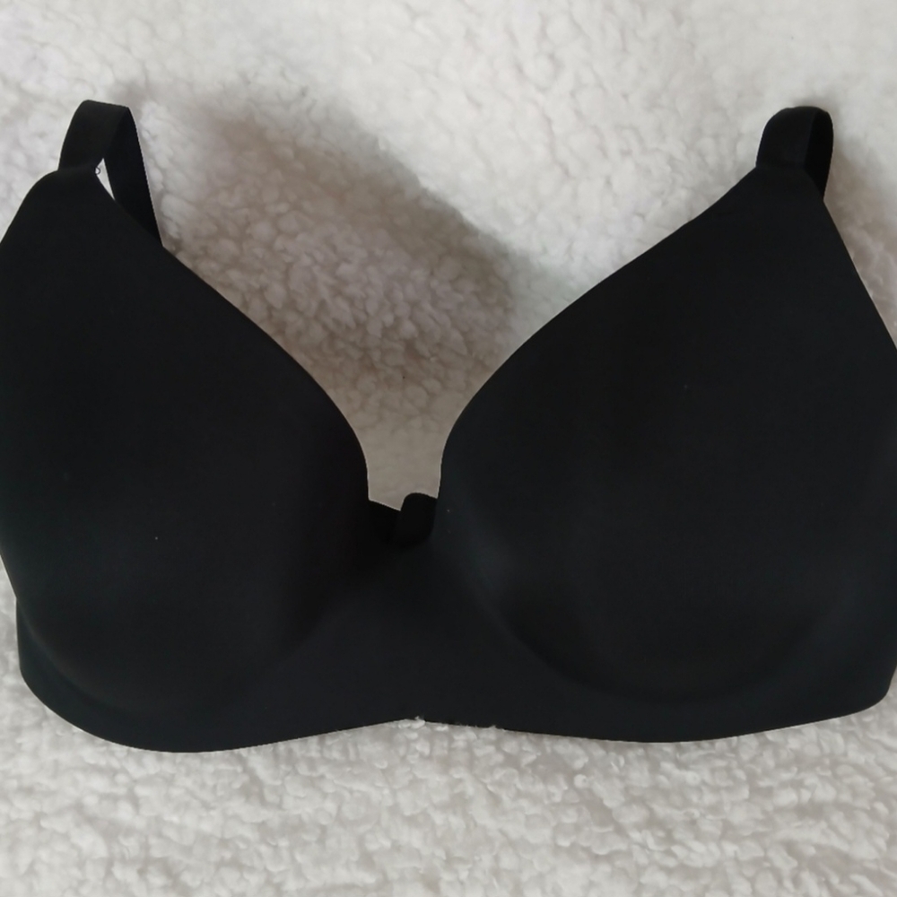 Seamless Black and Tan Women's Bra Set - Picture 4 of 8